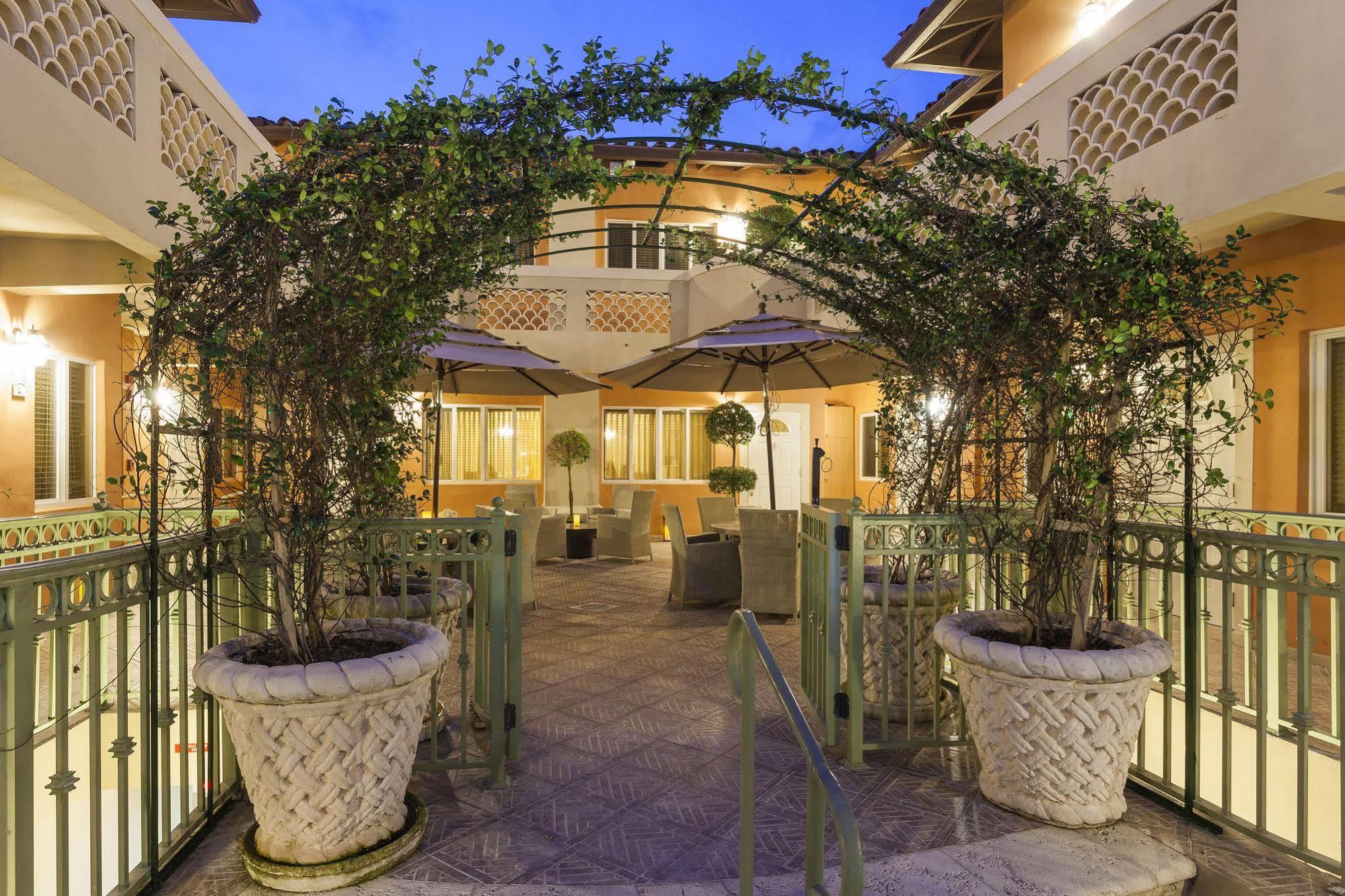 Sun Harbour Boutique Hotel Bal Harbour Dış mekan fotoğraf